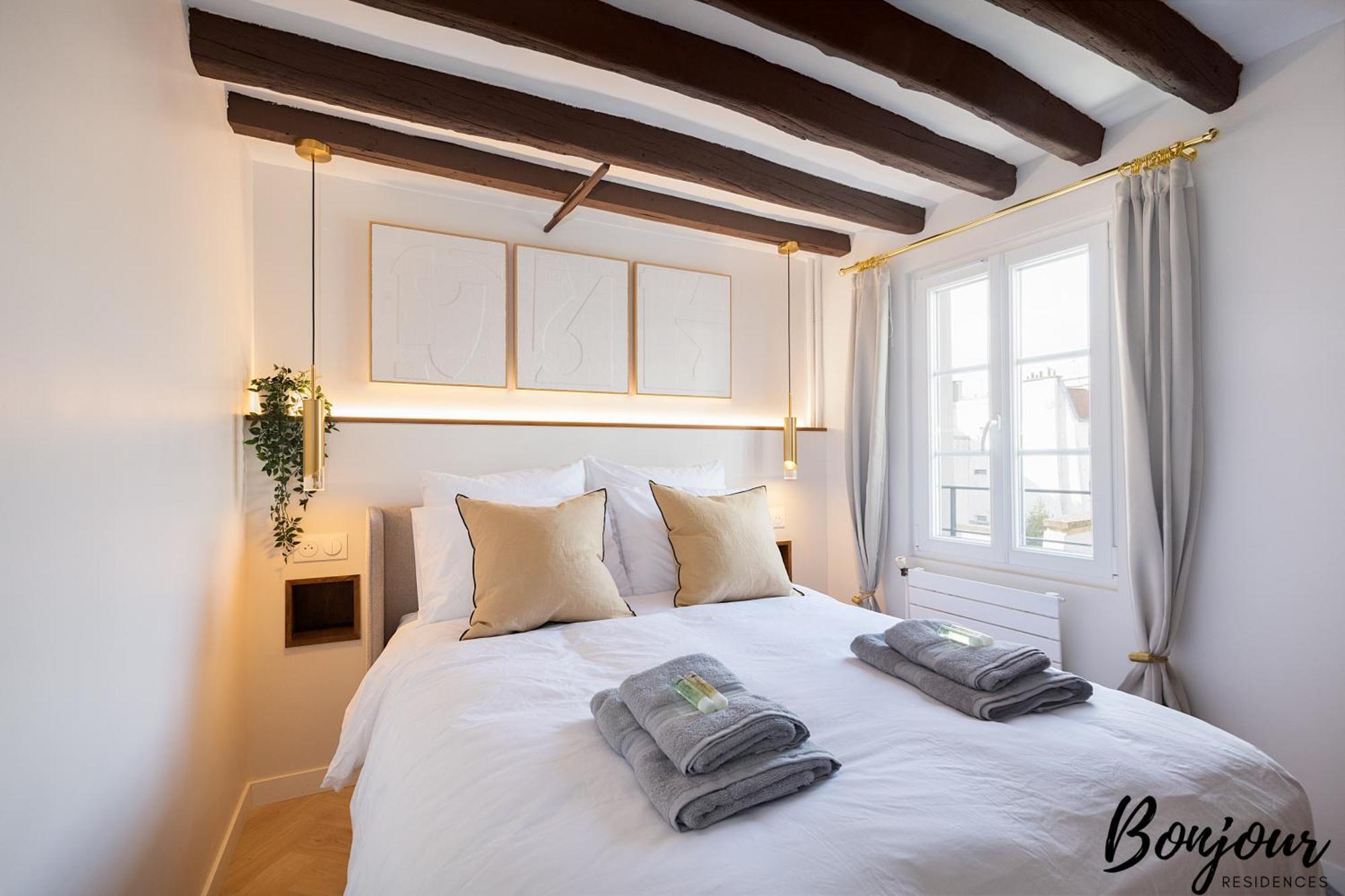 Apartment Super Central - Marais Designer One-Bedroom - Free Parking Paris